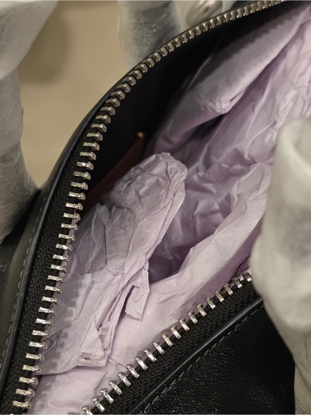 Coach Compass 25 with Pockets in Black Glazed Leather - Picture 5 of 5